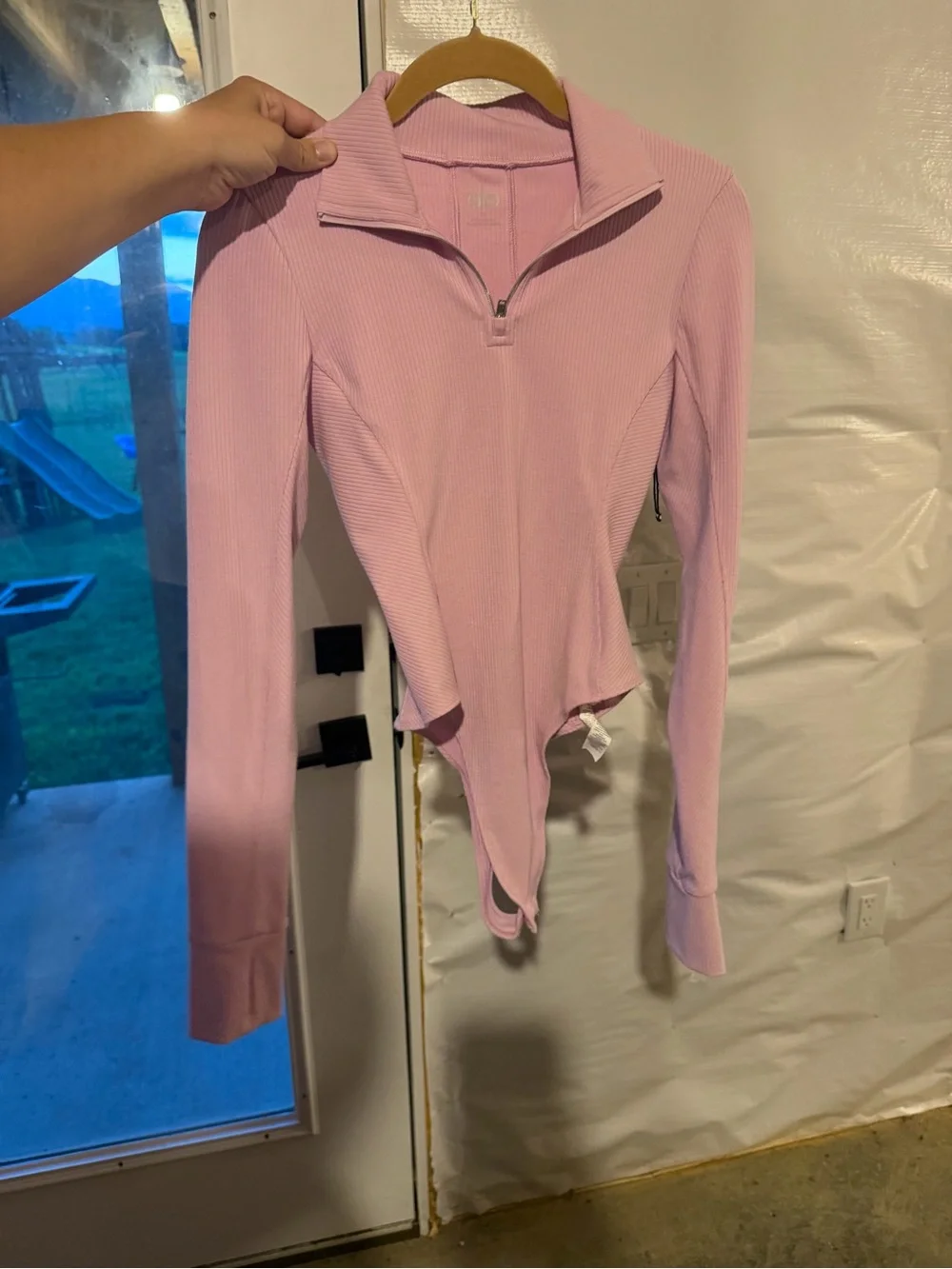 Alo Yoga Rise-Up Long Sleeve Ribbed Bodysuit Sugarplum Pink M NWT